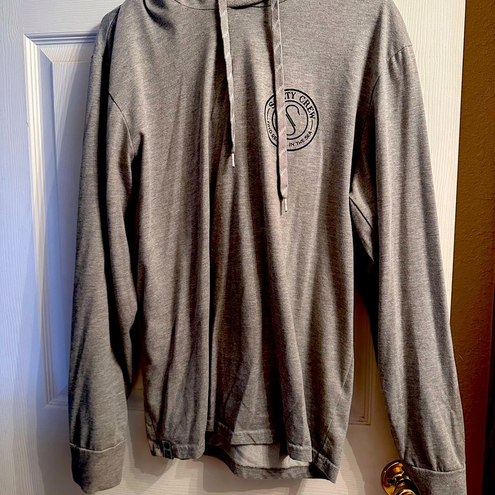 Large light weight salty crew hoodie